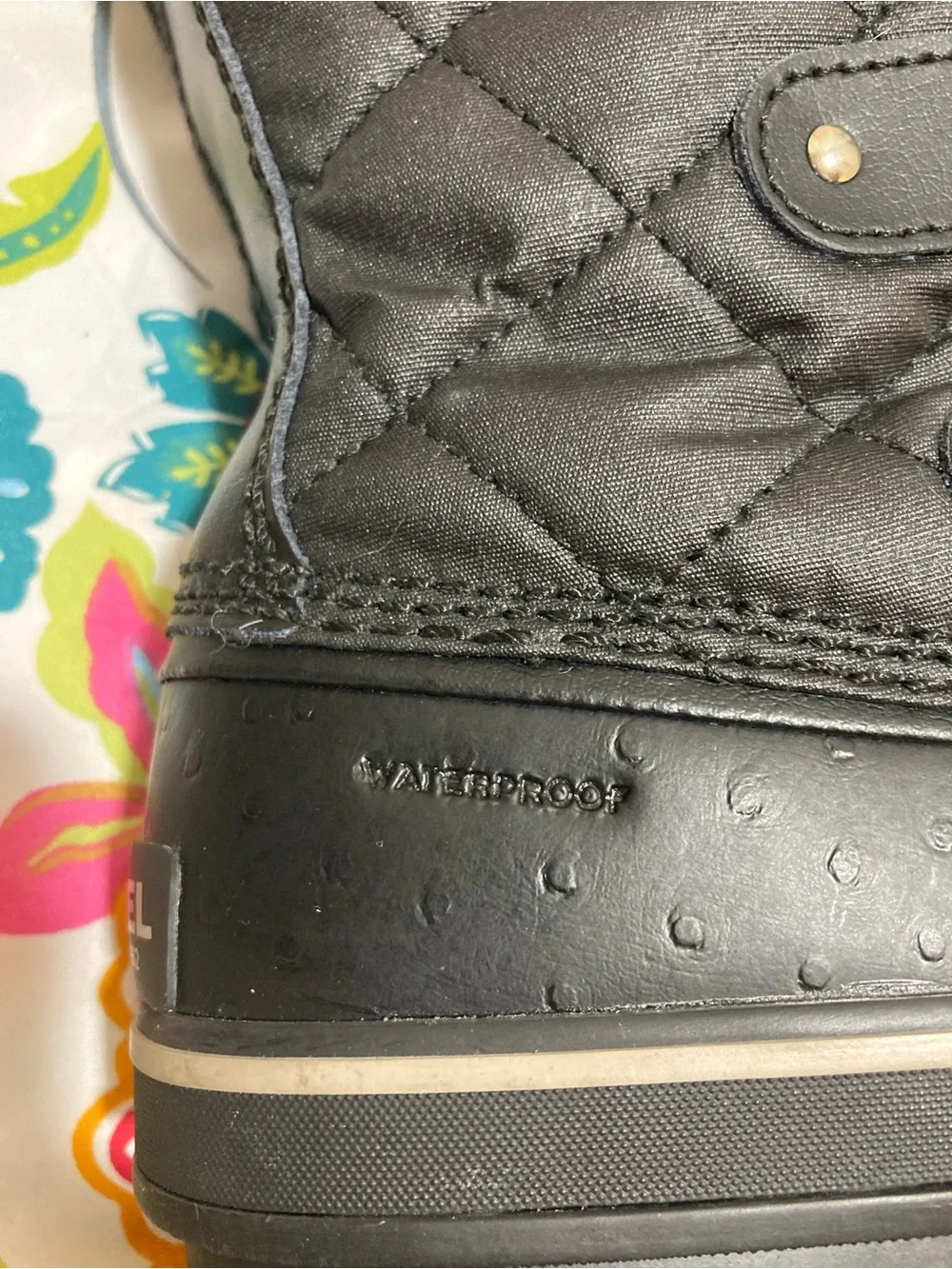 Sorel Women's Tofino II Fur Trim Waterproof Lace Up Black in Size 7.5